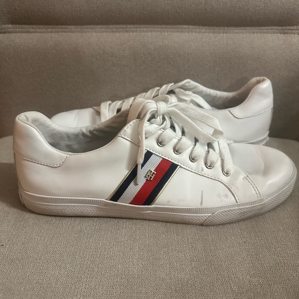 White Casual Sneakers